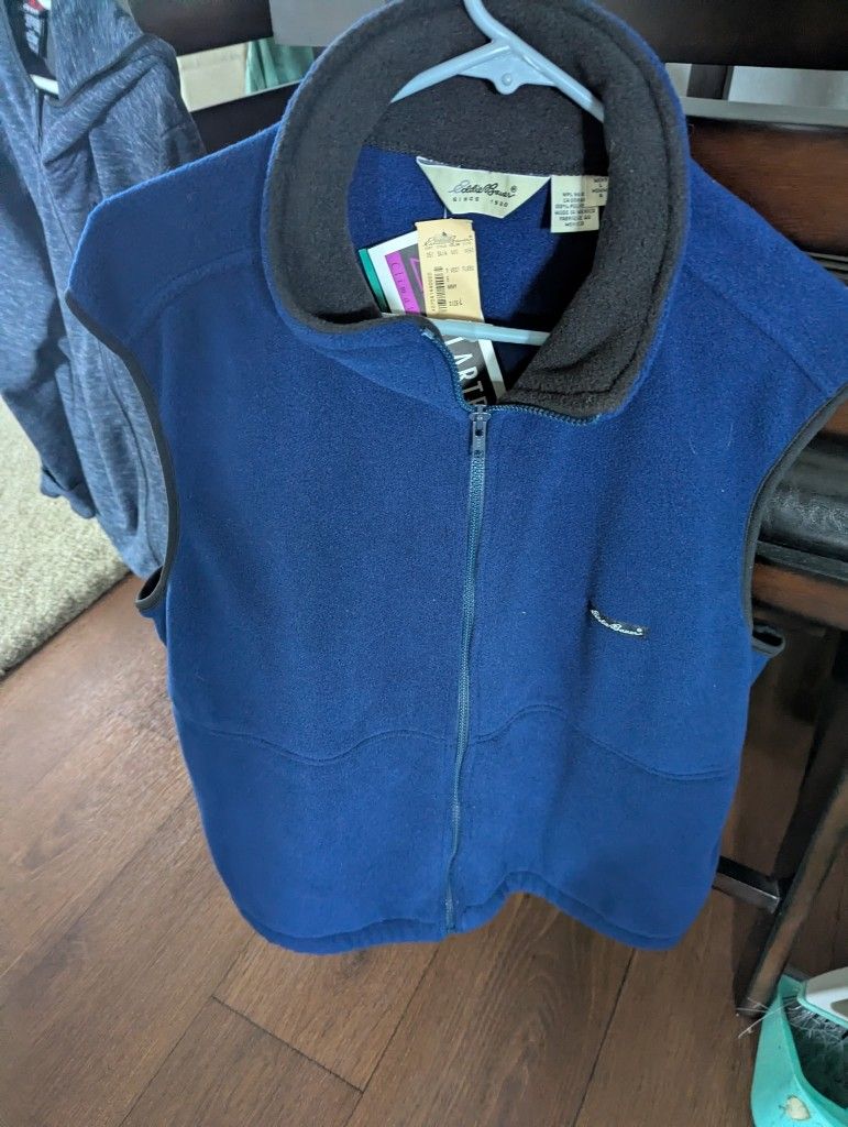 New Vest Jacket Fleece Eddie Bauer Men's $2.00