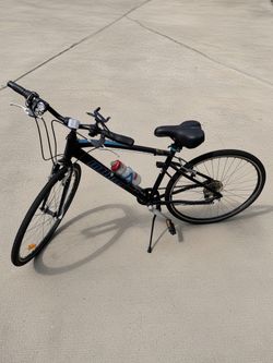 Infinity Boss Three Hybrid 7-speed Bike