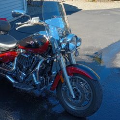 2004 Yamaha Roadstar Silverado - Low Miles!