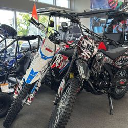 Dirt Bikes 