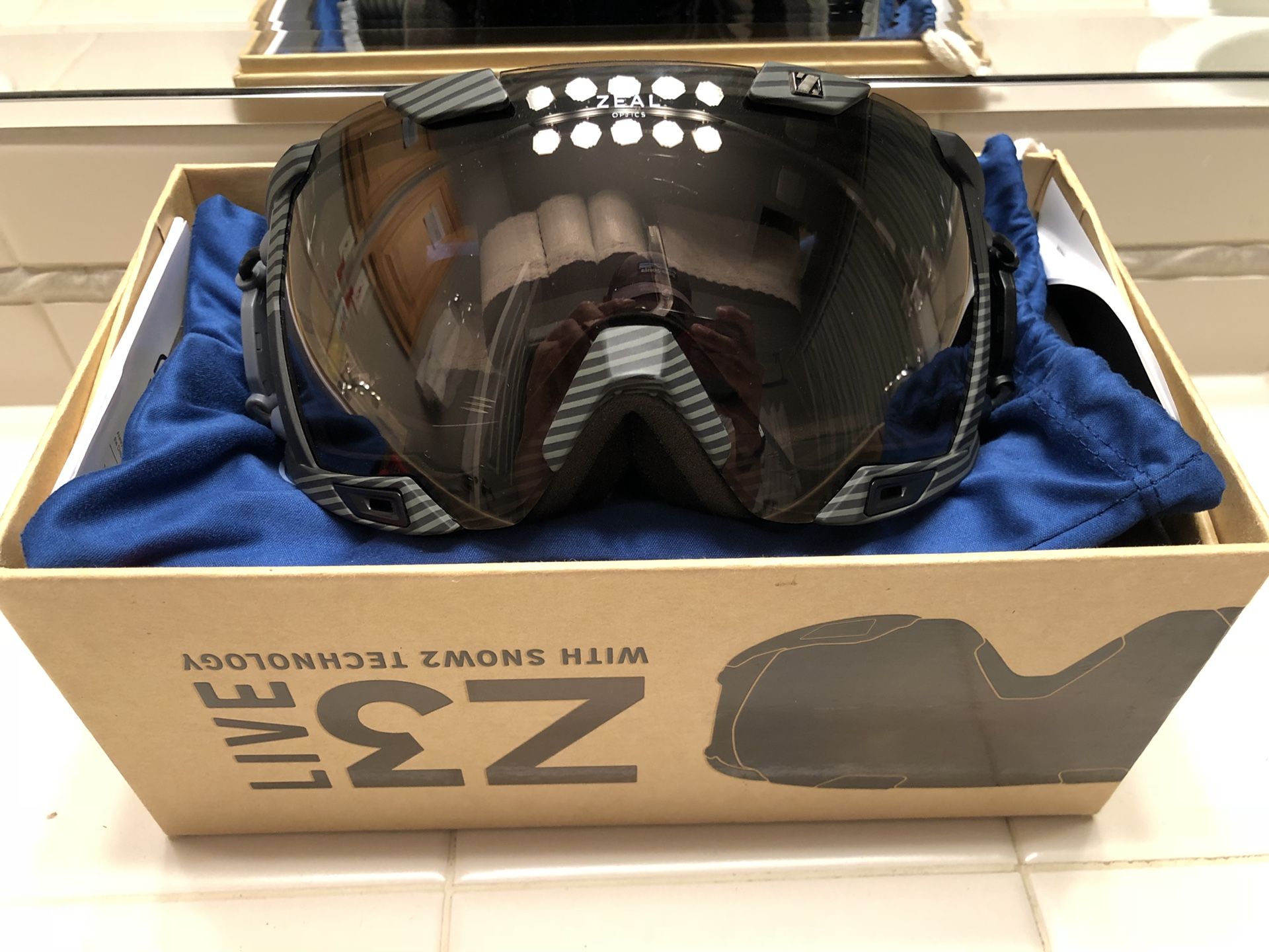Zeal Optics GPS Smart Ski/Snowboard Goggle