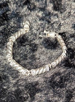 Judith Jack Bracelet Sterling Silver With Diamond Chips Throughout It On Each Link