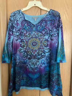 Néw Womens Essentials fashion bug Tunic Size OX