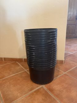 New Unused Plastic Plant Pots
