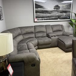 Benlocke Flannel 6pc Manual Reclining Sectional w/ RAF Chaise