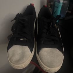 Puma Clyde Low-Top Sneakers