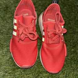 ADIDAS NMD R1 Size 6