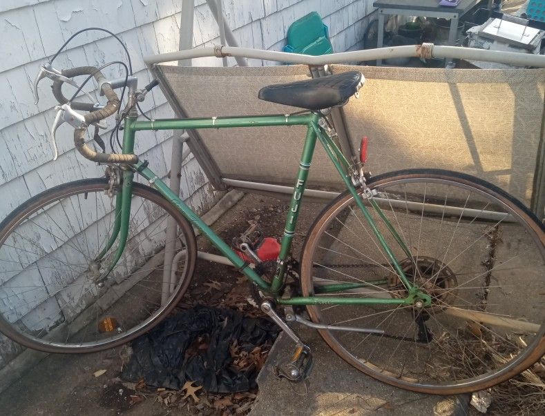 Fuji Antique Bike