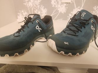 Used On Cloud Shoed