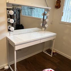 Hollywood style make up table