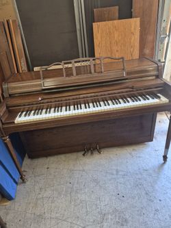 YAMAHA PIANO FREE DELIVERY