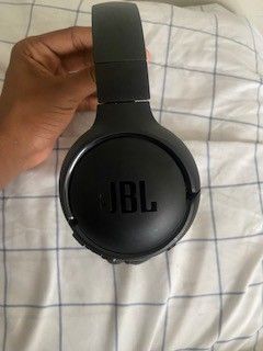 JBL Black