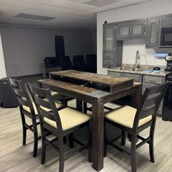 Comedor 4 Sillas Un Banco 