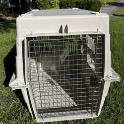 Large Pet Carrier/Kennel