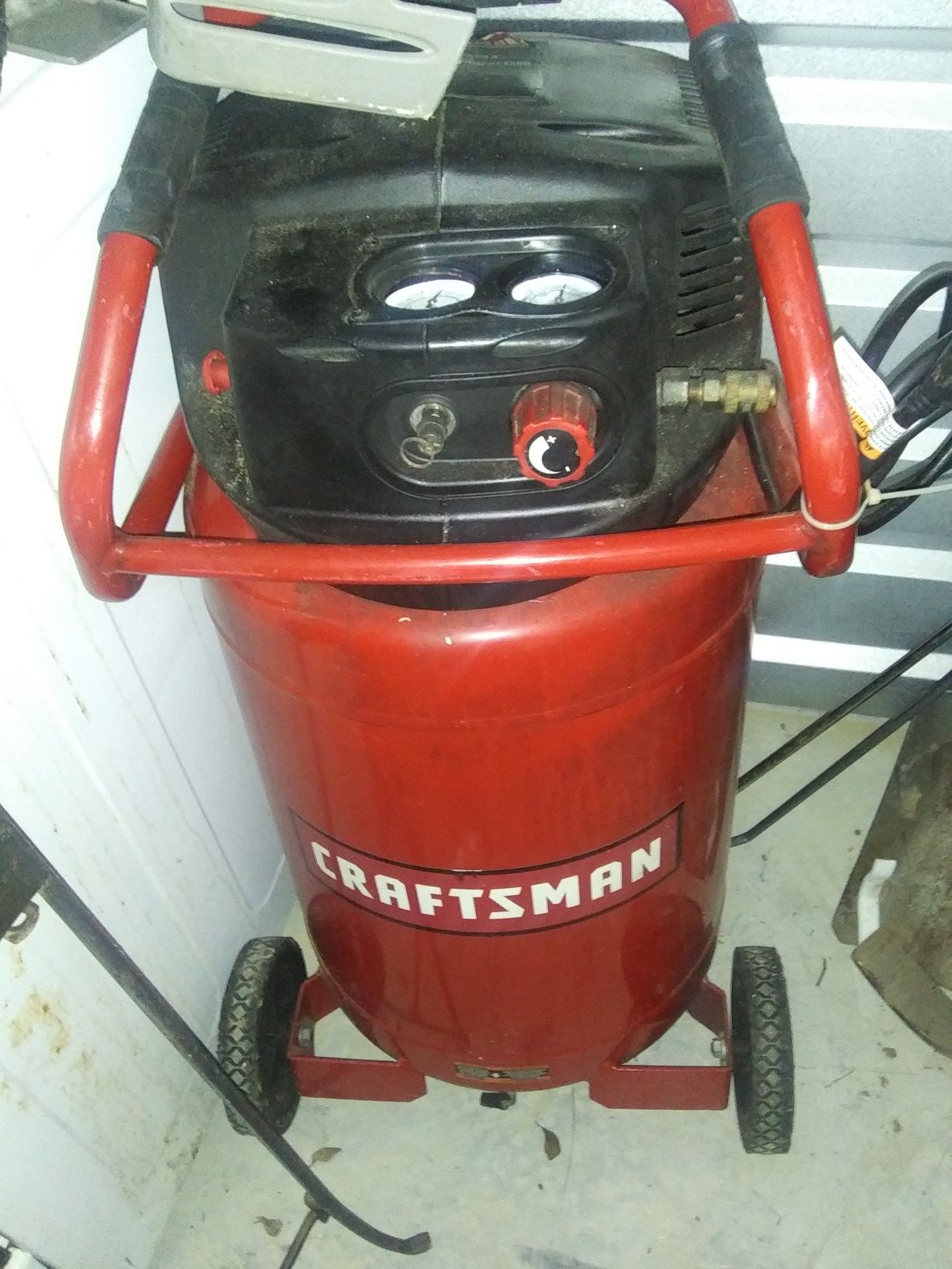 Craftsman 20 gallon air compressor