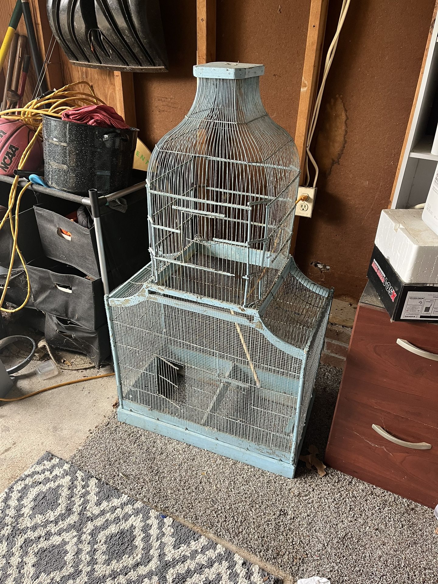 Bird cage (wooden) 