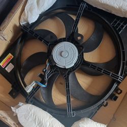 Radiator Cooling Fan Assembly For Nissan Versa