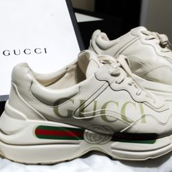 𝐆𝐮𝐜𝐜𝐢 𝐑𝐡𝐲𝐭𝐨𝐧 𝐒𝐧𝐞𝐚𝐤𝐞𝐫𝐬