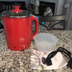 2 Liter MULTY POT . 1500 Watts . Never Used 