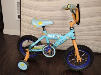 Bluey Kids Bicycle with Training Wheels and Helmet