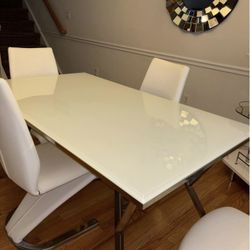 4  SEAT Dining Table - WHITE glass