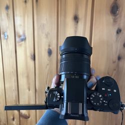 Panasonic LUMIX G95 20.3MP Mirrorless Camera w/12-60mm F3.5-5.6 Lens