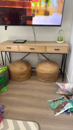 Console table / TV stand