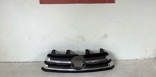2017-2019 Toyota Highlander grille (7X)
