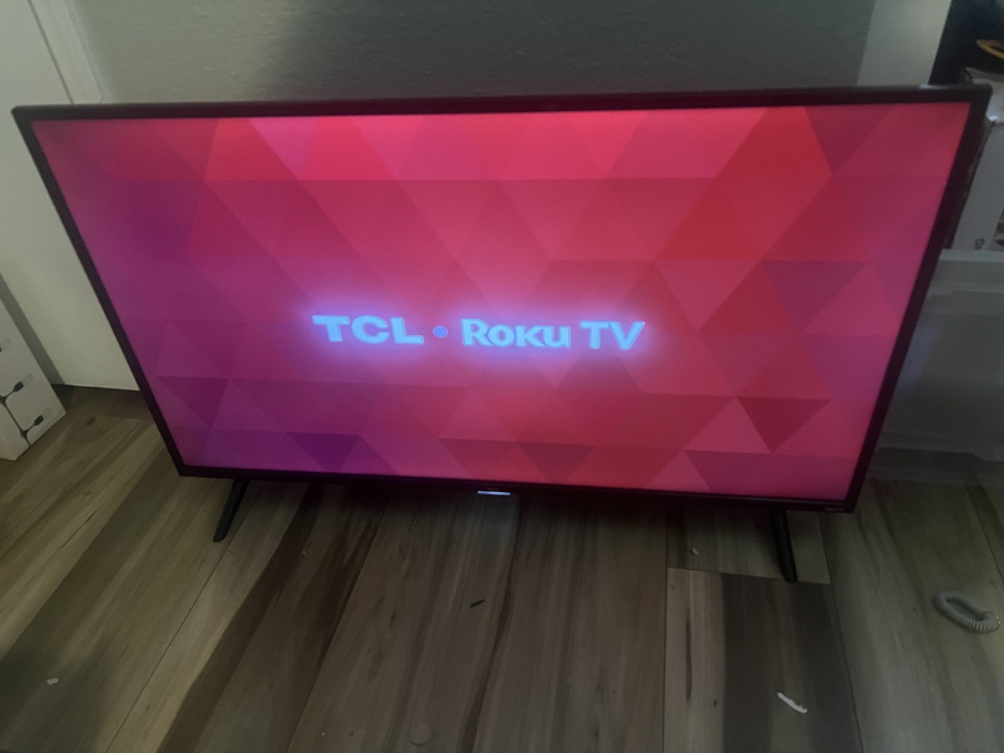 TCL Roku Tv 40 Inches