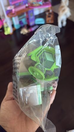 Minecraft cake topper