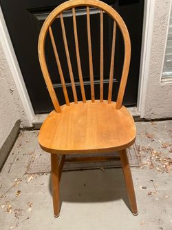 Solid wood dining chair