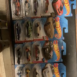 HOT WHEELS