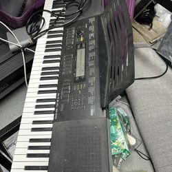 Casio Keyboard ***Needs Work****Includes Keyboard Stand, Pedal**Available to meet so can meet you N Scottsdale/Desert Ridge Area!