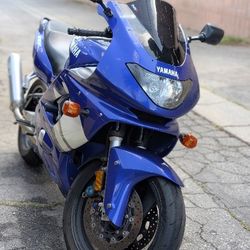 Yamaha YZF600r 