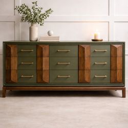 Stunning MCM two tones dresser / credenza / buffet