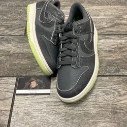 Nike Dunk Low “Halloween” 