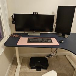 Corner Office Desk - Right (Quantity 2 - Selling $200 Each)