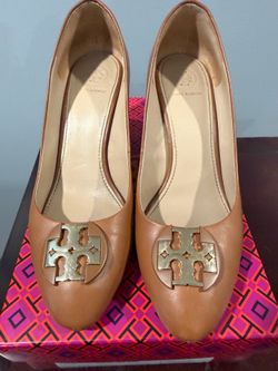 Tory Burch 8.5 Luna wedge shoe