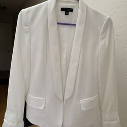 Beautiful White Ann Taylor Blouse In Excellent Condition