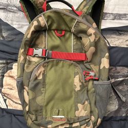 Lands’ End army backpack