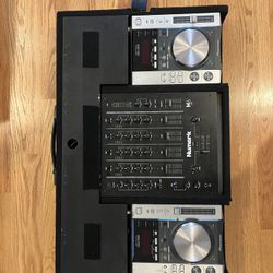 DJ Equipment Set
