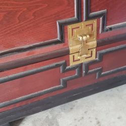 Asian Style Swivel Stand 