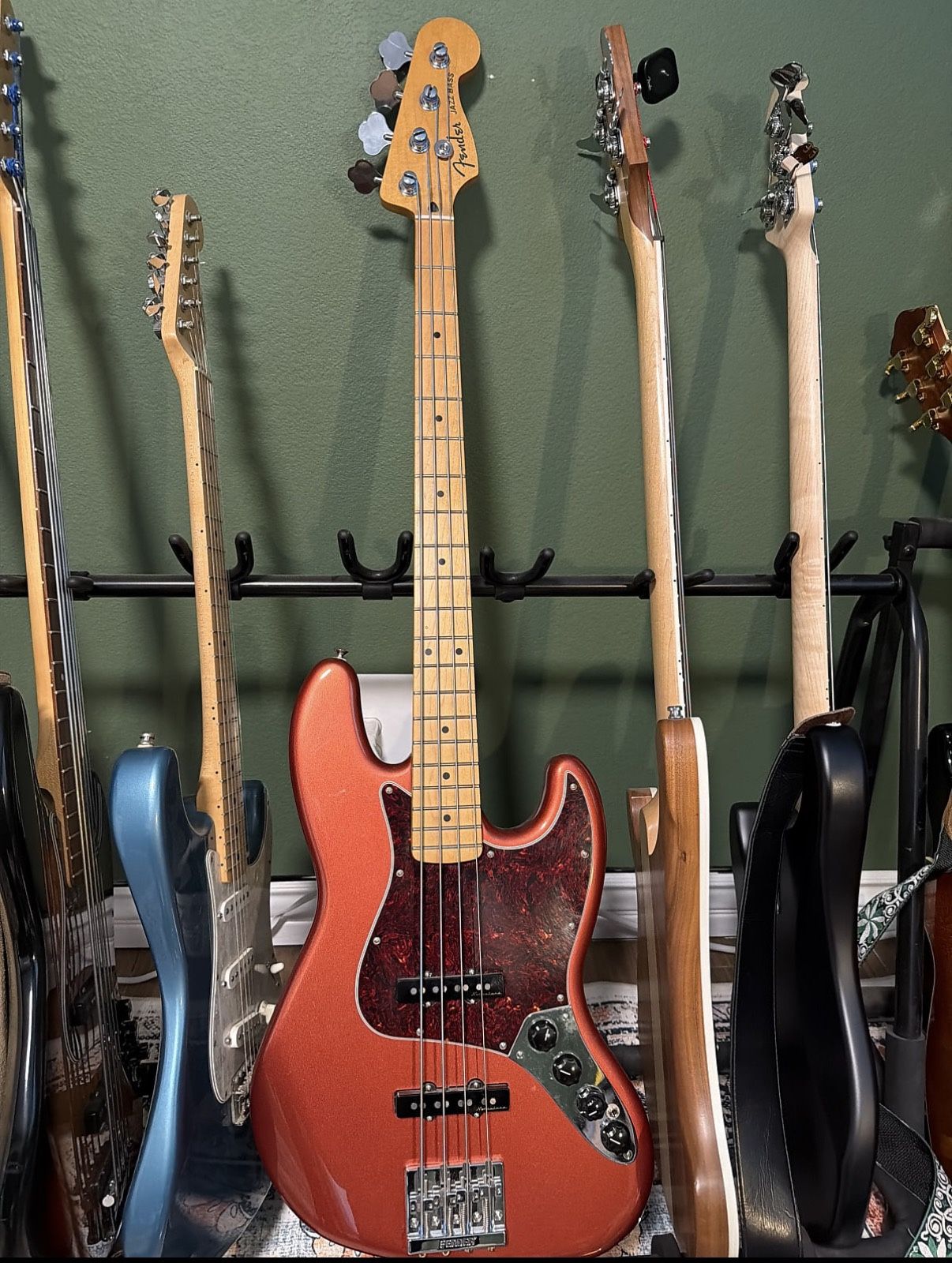 Fender Player Plus Active Jazz Bass - Candy Apple Red