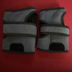 Wrist Braces 