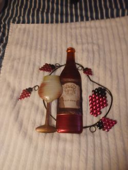 Metal Wine Picture