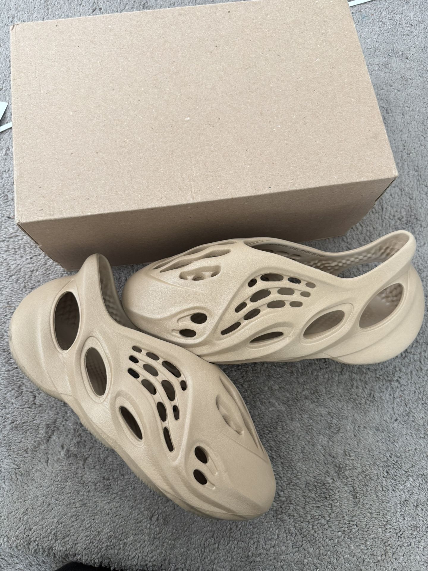Yeezy Foam Rnnr Ochre Sz 11