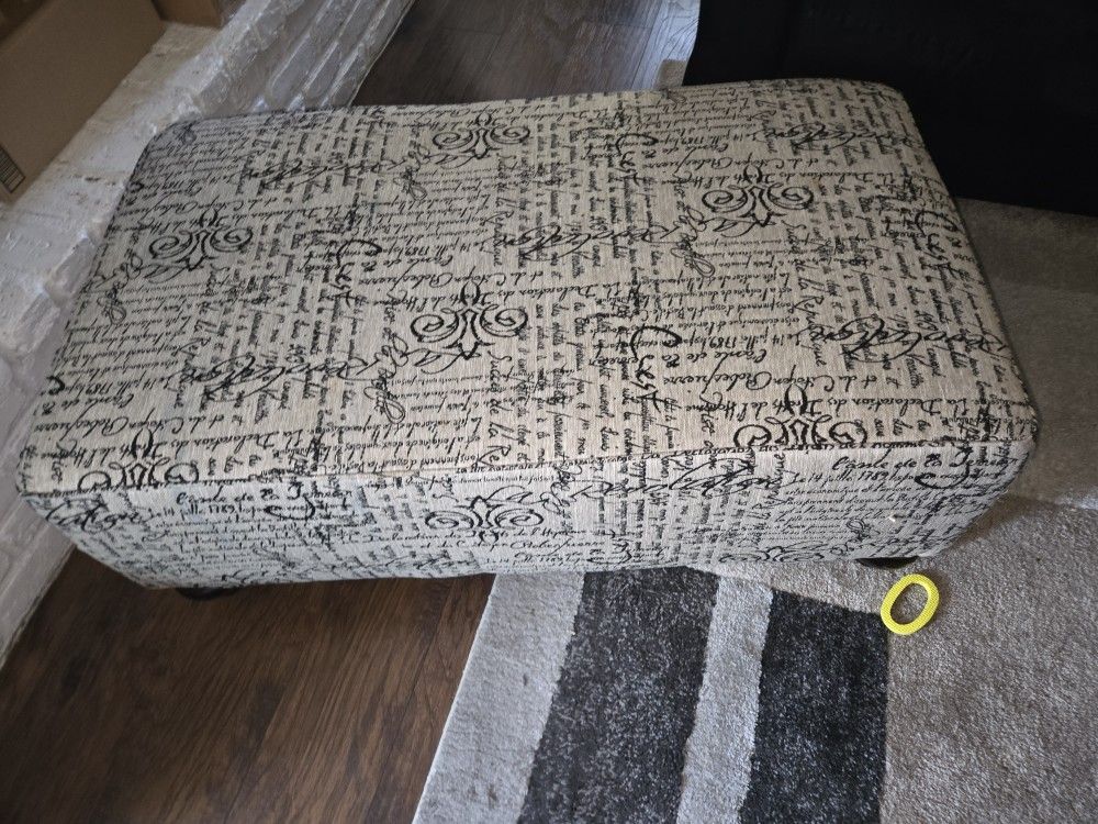 Beautiful Black Couch, Love Seat with Pillows And Ottman With The Area Rug