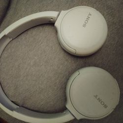 Sony Bluetooth headset Excellent Condition 