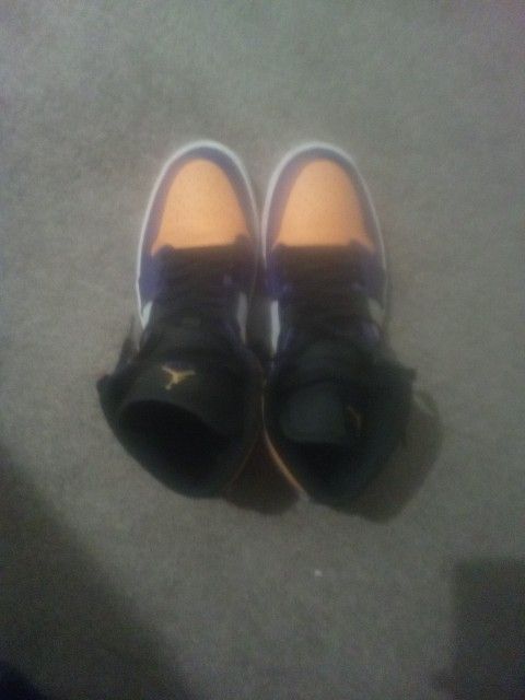 Laker Jordan 1