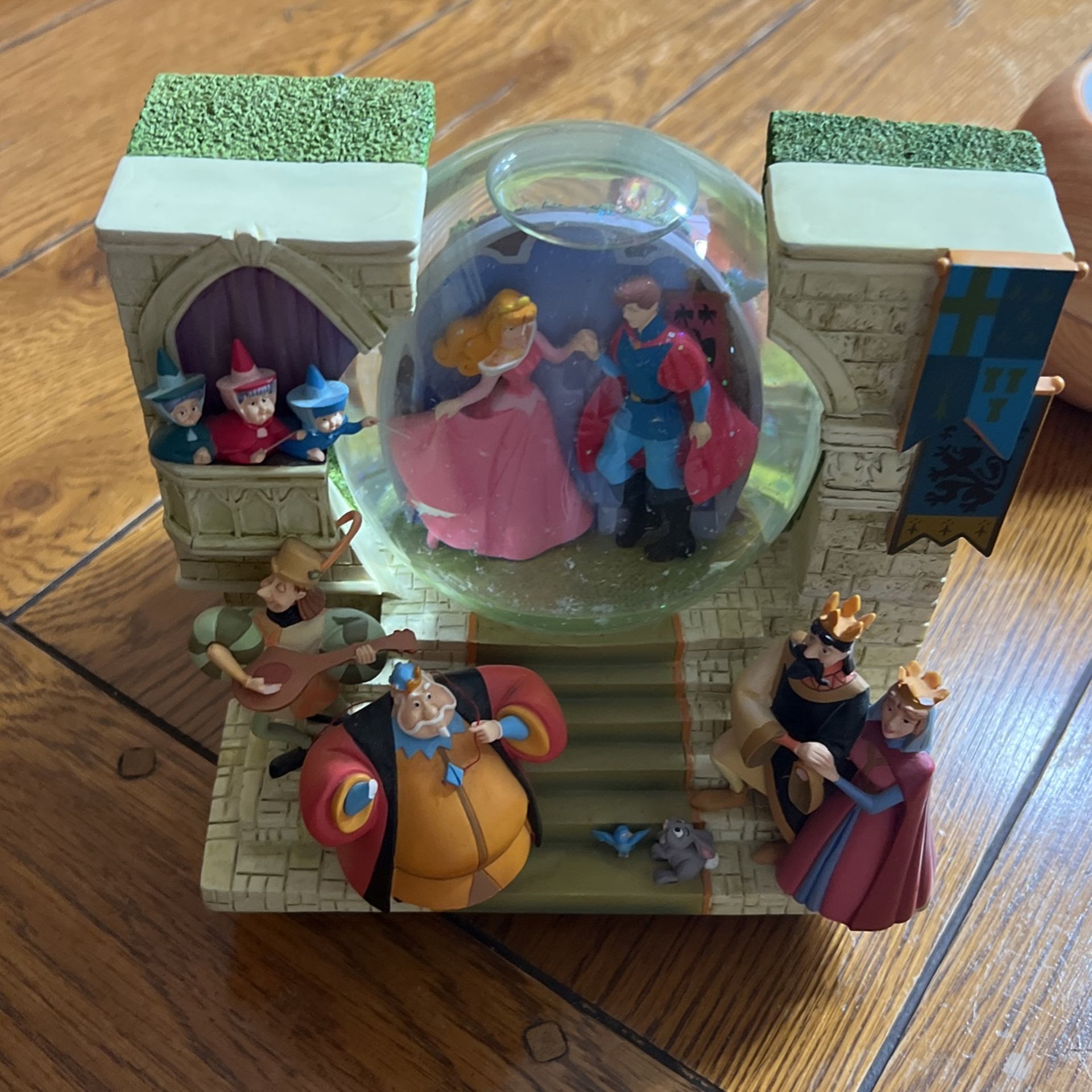 Disney Sleeping Beauty Snow Globe